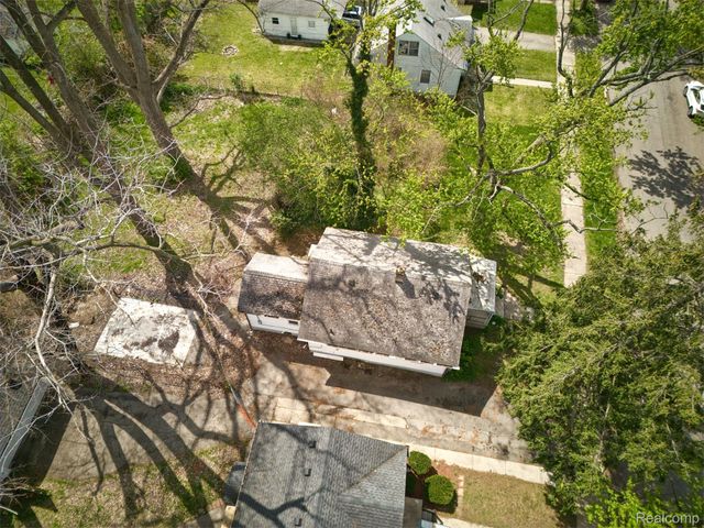 20426 Salem Street, Detroit, MI 48219