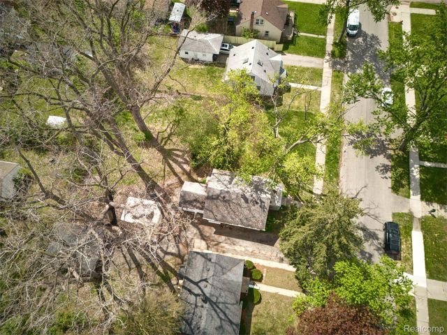 20426 Salem Street, Detroit, MI 48219