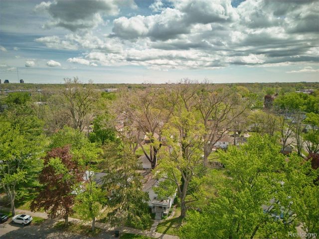 20426 Salem Street, Detroit, MI 48219