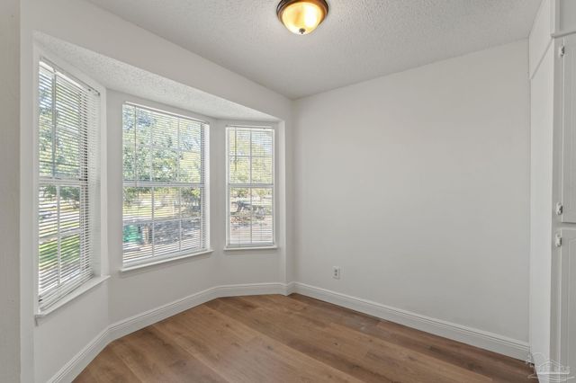 1500 E Johnson Ave 203, Pensacola, FL 32514