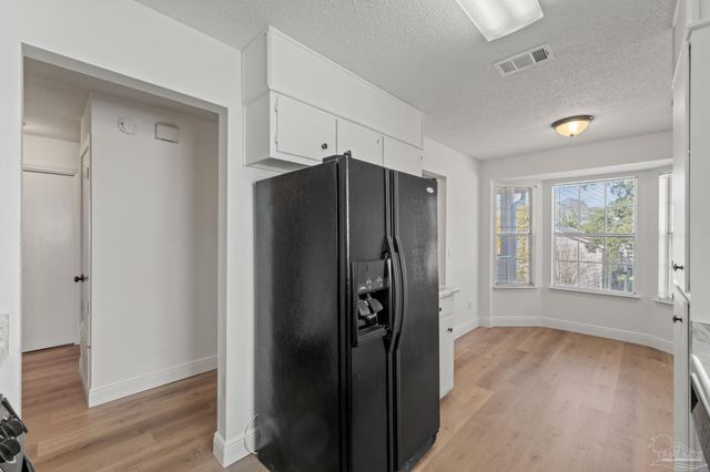 1500 E Johnson Ave 203, Pensacola, FL 32514