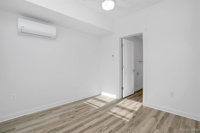 799 E Grand Boulevard 8, Detroit, MI 48207