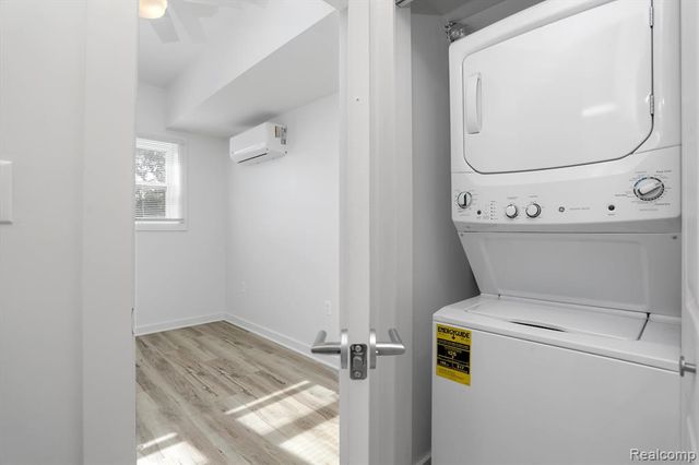 799 E Grand Boulevard 8, Detroit, MI 48207