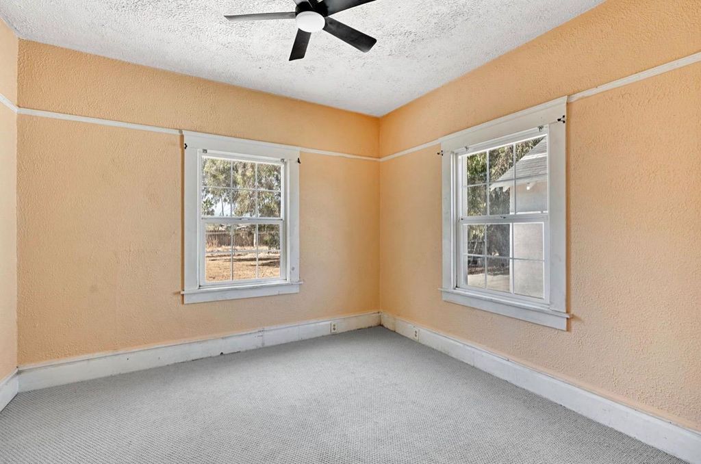 Image 19 of property listing at 22544 Elm Street, Chowchilla, CA 93610