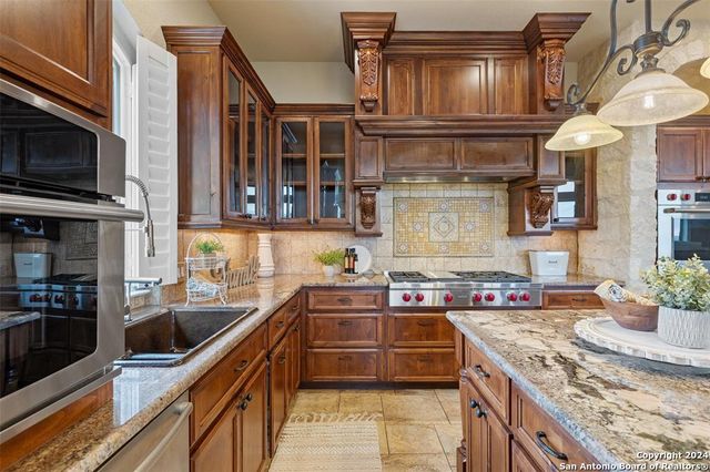 1900 Byrd Ranch, Johnson City, TX 78636
