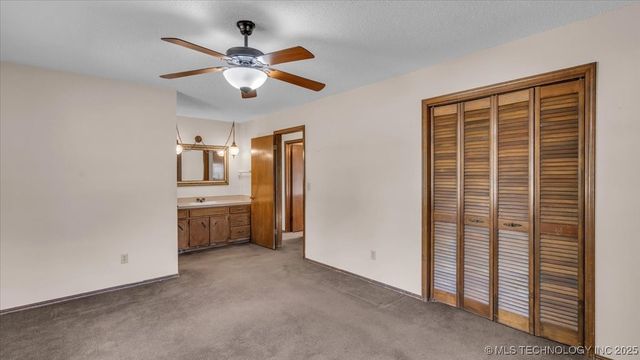 7212 E Battenfield Drive, Claremore, OK 74019