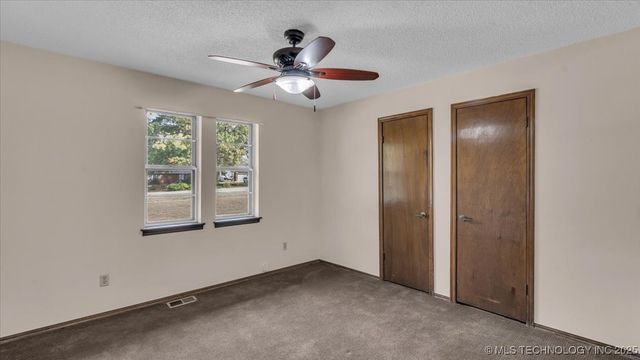 7212 E Battenfield Drive, Claremore, OK 74019