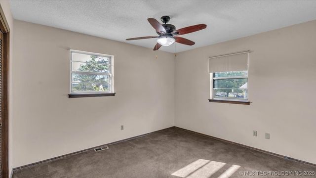 7212 E Battenfield Drive, Claremore, OK 74019