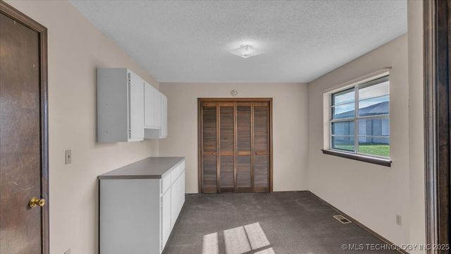 7212 E Battenfield Drive, Claremore, OK 74019