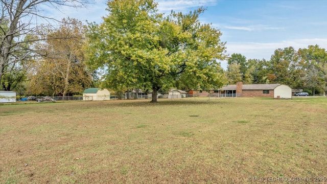 7212 E Battenfield Drive, Claremore, OK 74019