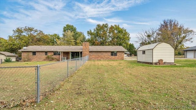 7212 E Battenfield Drive, Claremore, OK 74019
