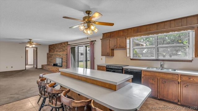 7212 E Battenfield Drive, Claremore, OK 74019