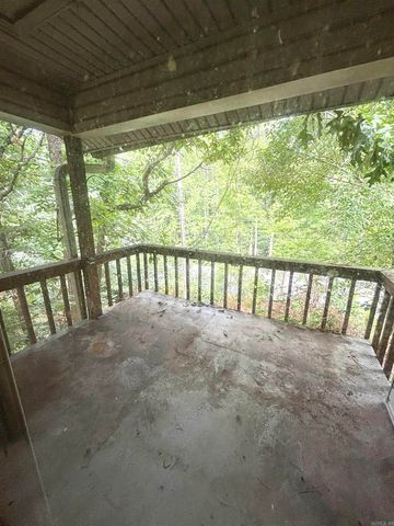 27 Vaqueria Lane, Hot Springs Village, AR 71909