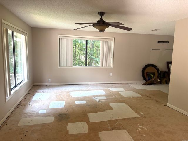 27 Vaqueria Lane, Hot Springs Village, AR 71909