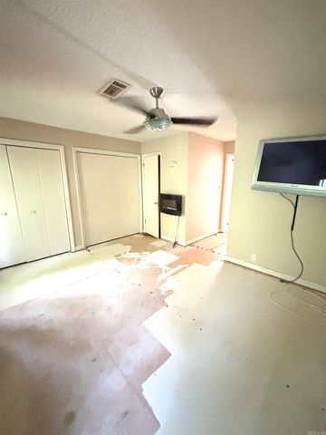 27 Vaqueria Lane, Hot Springs Village, AR 71909