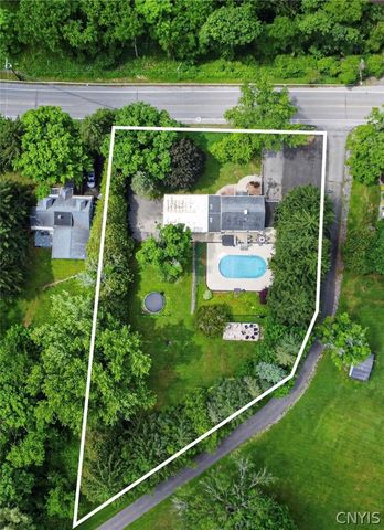 4022 Oneida Street, New Hartford, NY 13413