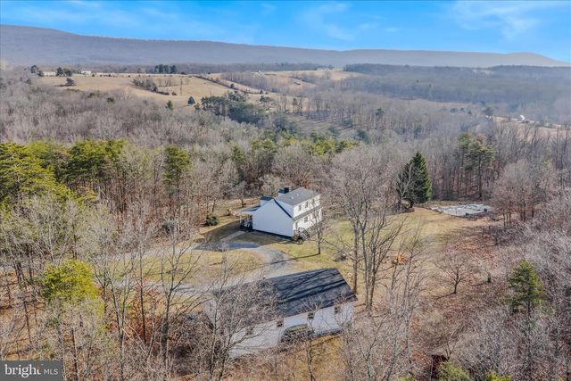 654 SOPER LN, Berkeley Springs, WV 25411
