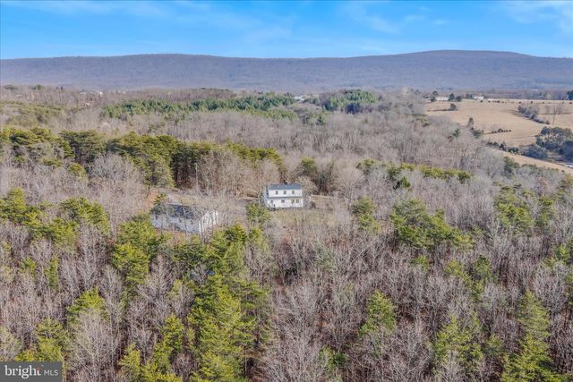 654 SOPER LN, Berkeley Springs, WV 25411