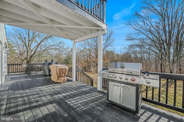 654 SOPER LN, Berkeley Springs, WV 25411