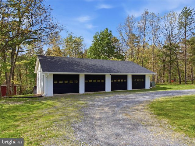 654 SOPER LN, Berkeley Springs, WV 25411