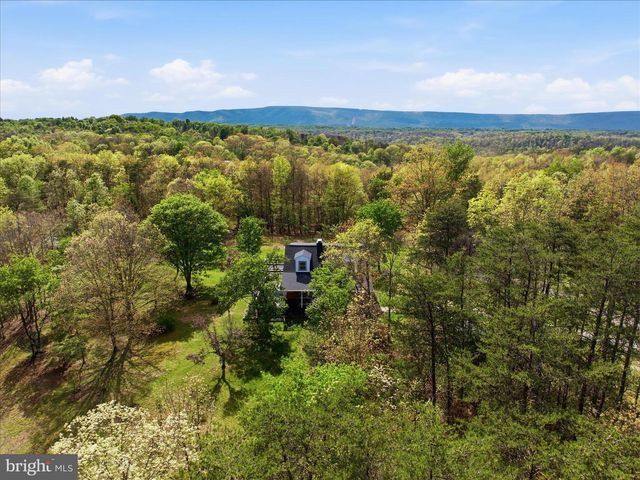 654 SOPER LN, Berkeley Springs, WV 25411