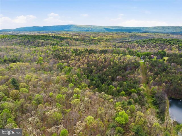 654 SOPER LN, Berkeley Springs, WV 25411