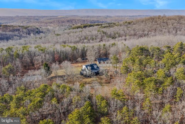 654 SOPER LN, Berkeley Springs, WV 25411
