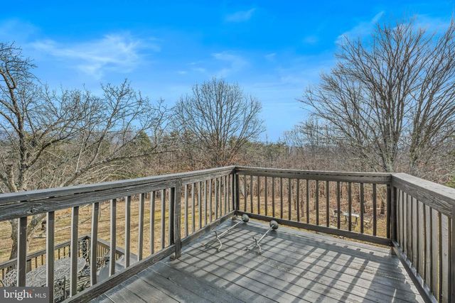 654 SOPER LN, Berkeley Springs, WV 25411