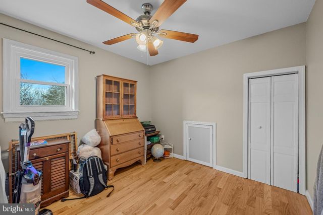 654 SOPER LN, Berkeley Springs, WV 25411