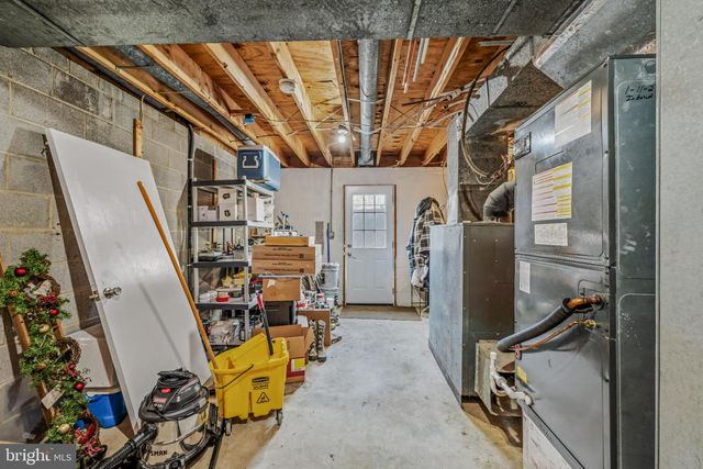 654 SOPER LN, Berkeley Springs, WV 25411