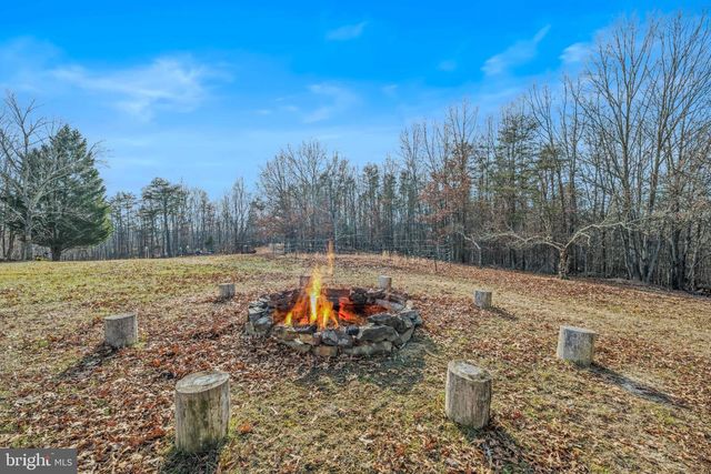 654 SOPER LN, Berkeley Springs, WV 25411