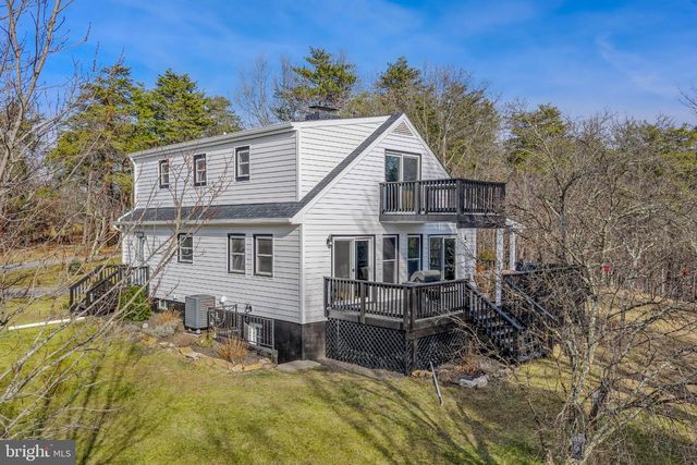 654 SOPER LN, Berkeley Springs, WV 25411