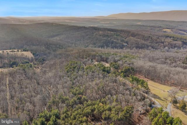 654 SOPER LN, Berkeley Springs, WV 25411