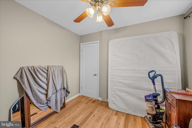 654 SOPER LN, Berkeley Springs, WV 25411