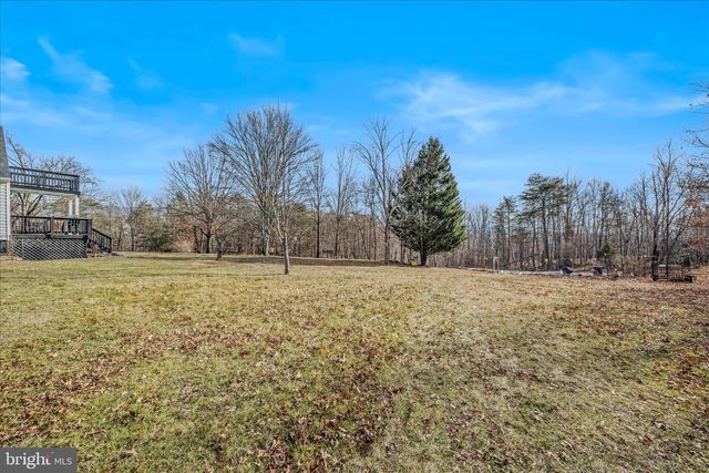 654 SOPER LN, Berkeley Springs, WV 25411