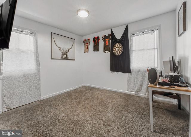 28 FOREST HILL DR, Cherry Hill, NJ 08003