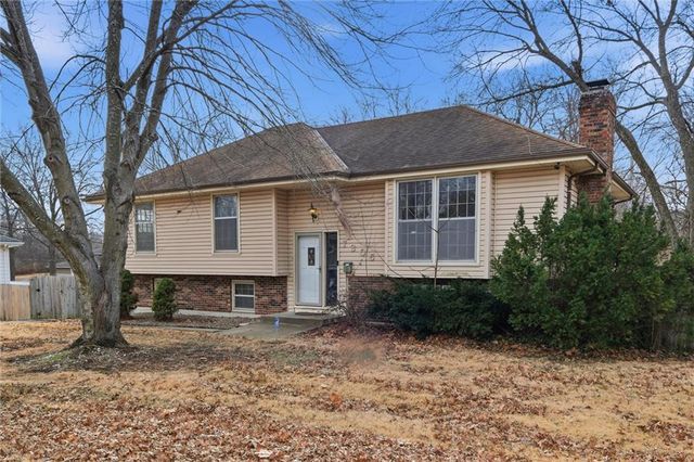 7305 E 129th Street, Grandview, MO 64030