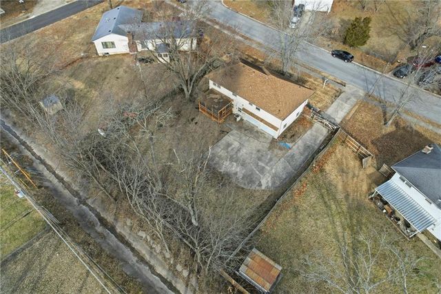 7305 E 129th Street, Grandview, MO 64030