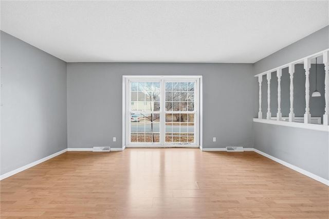 7305 E 129th Street, Grandview, MO 64030