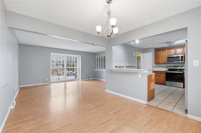 7305 E 129th Street, Grandview, MO 64030