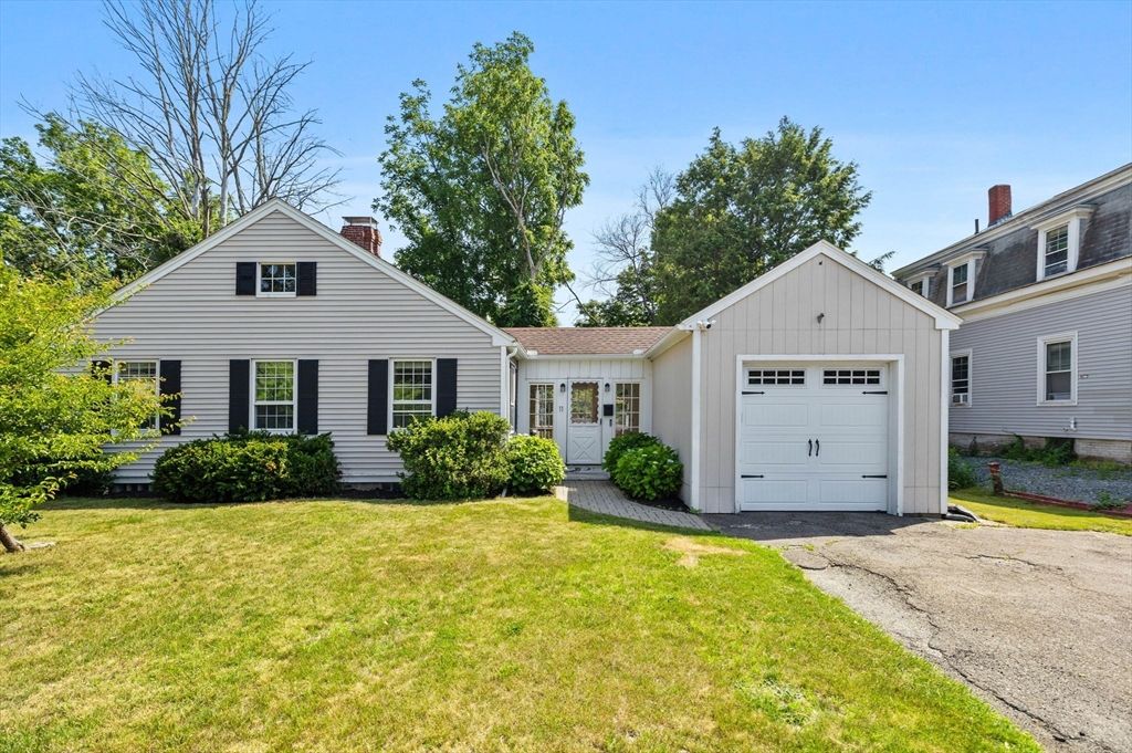11 N Broadway, Haverhill, MA 01832