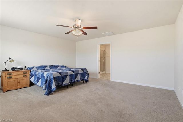 1464 Land Grove Drive, Kernersville, NC 27284