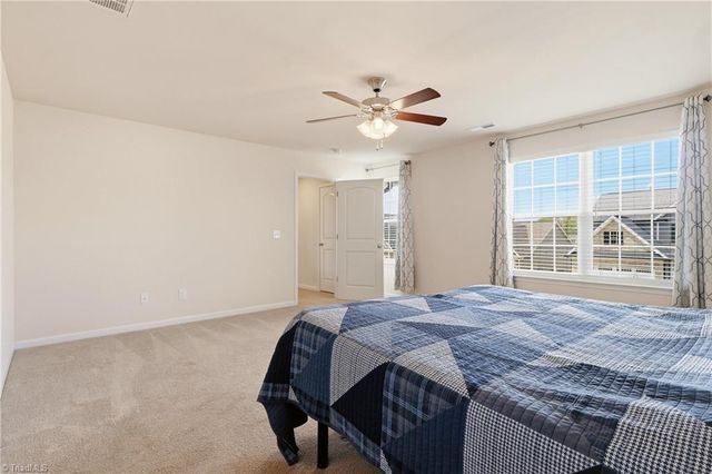 1464 Land Grove Drive, Kernersville, NC 27284