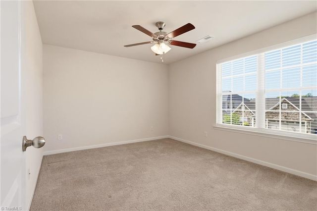1464 Land Grove Drive, Kernersville, NC 27284