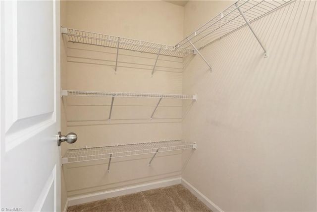 1464 Land Grove Drive, Kernersville, NC 27284