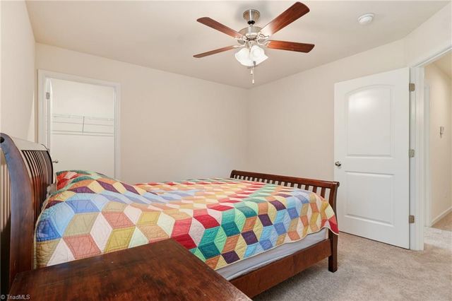 1464 Land Grove Drive, Kernersville, NC 27284