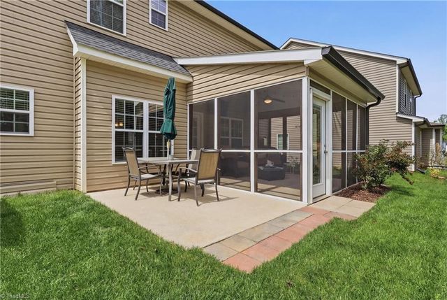 1464 Land Grove Drive, Kernersville, NC 27284