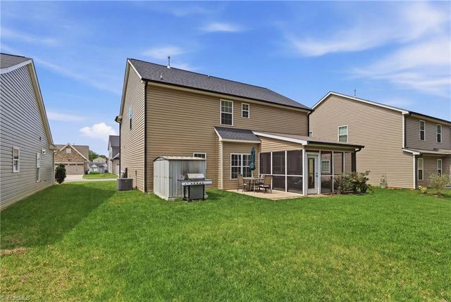 1464 Land Grove Drive, Kernersville, NC 27284