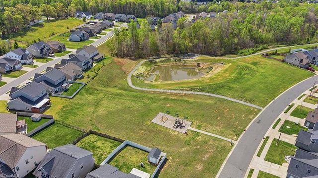 1464 Land Grove Drive, Kernersville, NC 27284