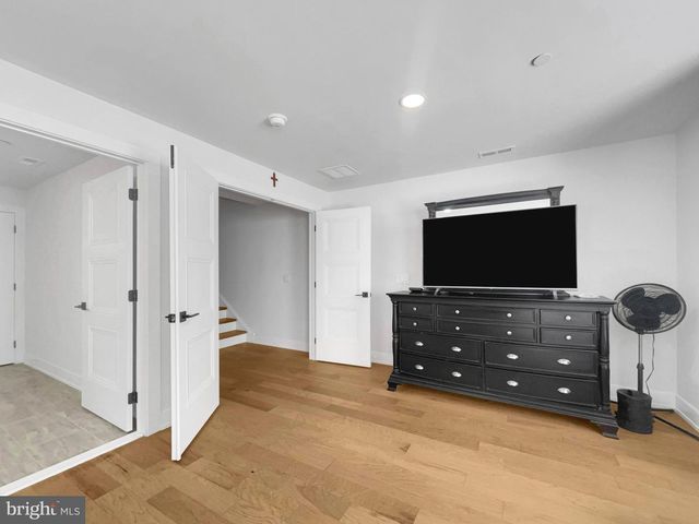 2001 HYVIEW TERRACE, Fort Washington, PA 19034